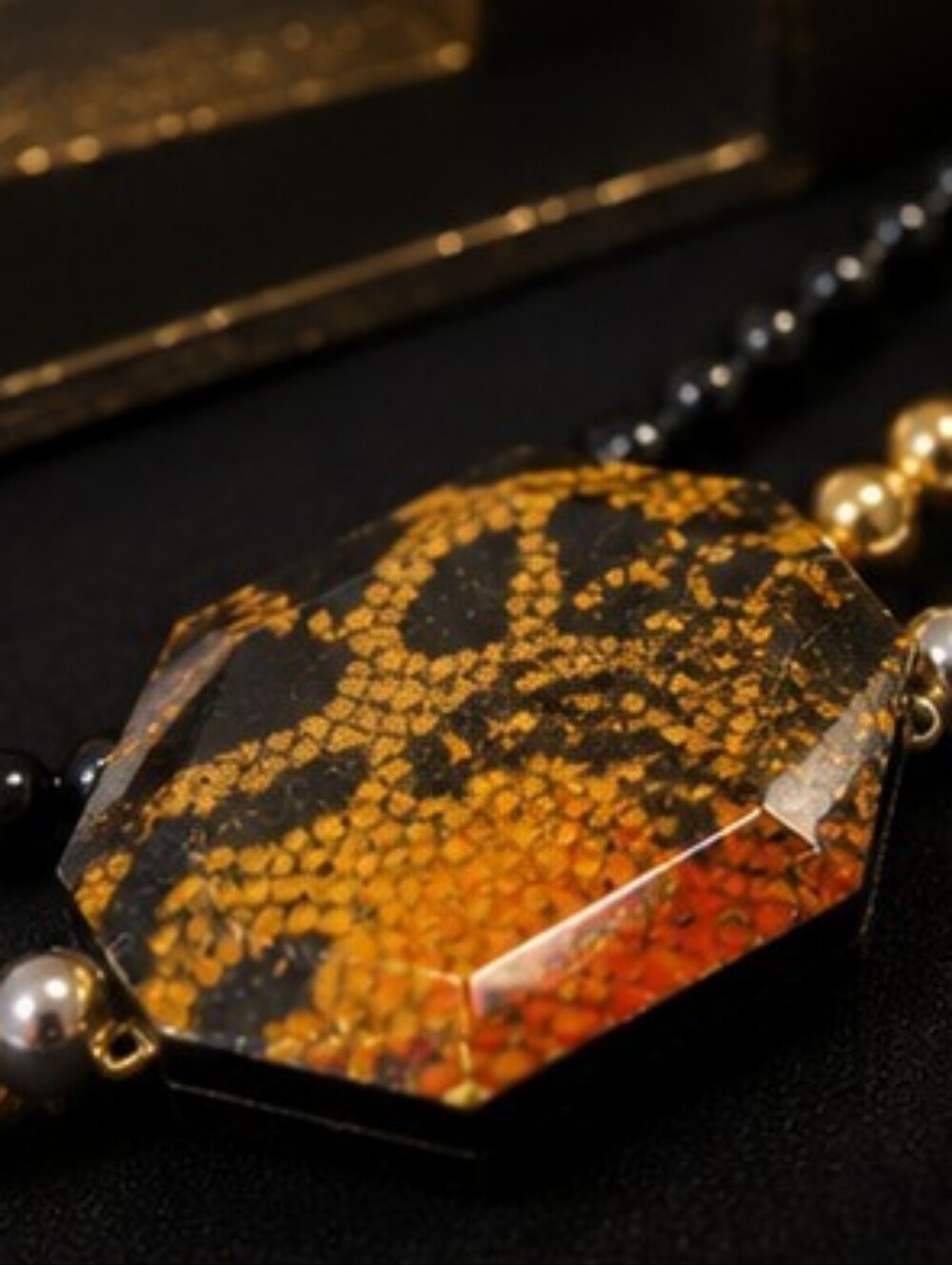 Vintage 90s Leopard Print Acrylic Necklace Earrings Set Long Statement Piece - Picture 5 of 11